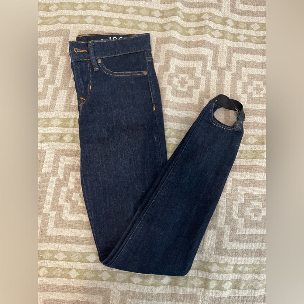 Gap legging jeans with stirrups